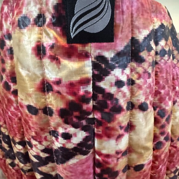 THINK ROYLN Puffer Poncho - Picture 4 of 4